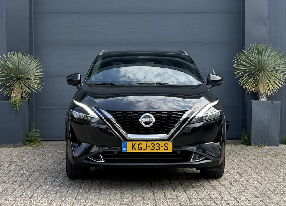 Nissan Qashqai 1.3 MHEV Xtronic Business Design uit 2021, foto 2