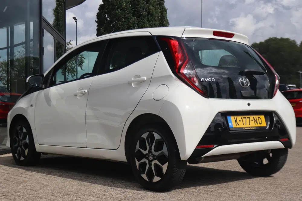 Toyota Aygo 1.0 VVT-i X-PLAY LIMITED AUT. uit 2019, foto 11