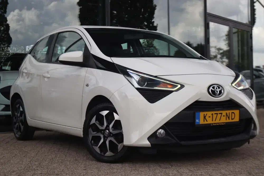 Toyota Aygo 1.0 VVT-i X-PLAY LIMITED AUT. uit 2019, foto 8