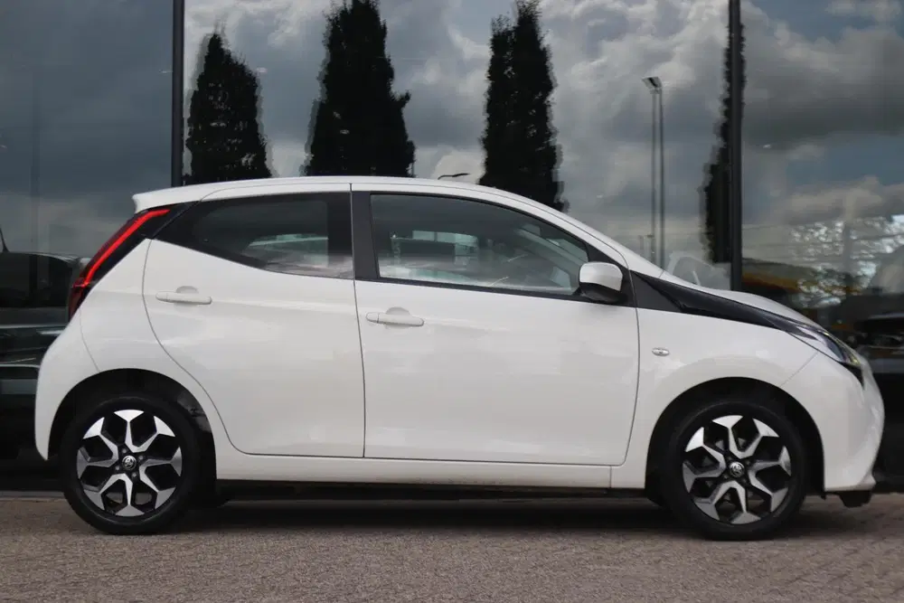 Toyota Aygo 1.0 VVT-i X-PLAY LIMITED AUT. uit 2019, foto 9