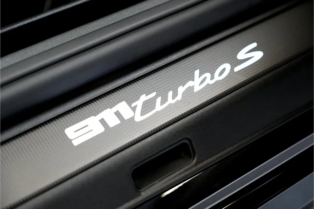 Porsche 911 3.8 Turbo S 478kW uit 2022, foto 11
