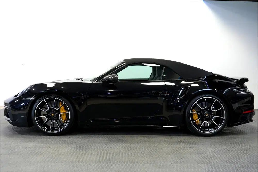 Porsche 911 3.8 Turbo S 478kW uit 2022, foto 3
