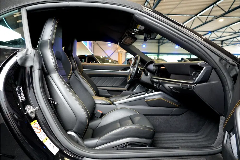 Porsche 911 3.8 Turbo S 478kW uit 2022, foto 5