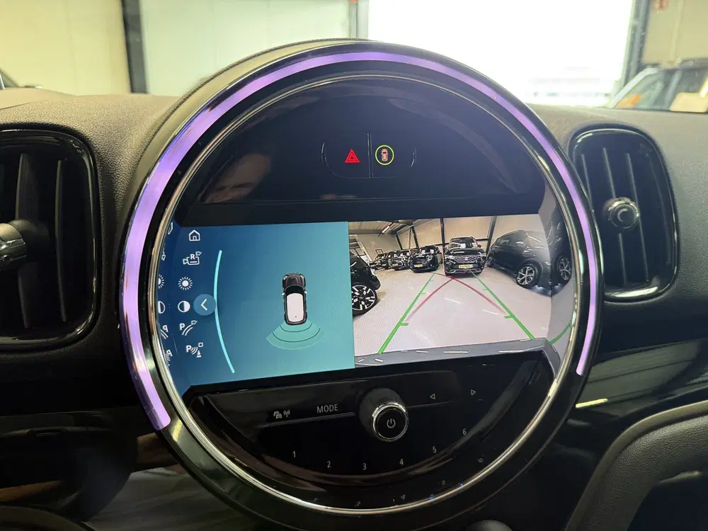 Mini Countryman 2.0 Cooper SE ALL4 Camera uit 2022, foto 10