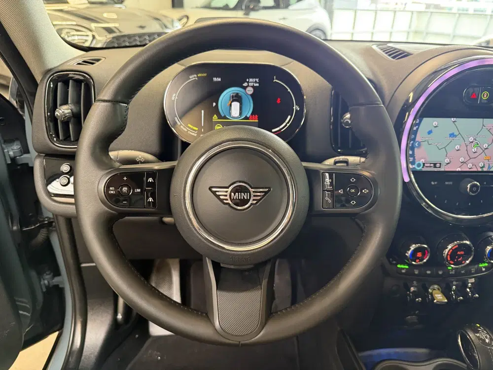 Mini Countryman 2.0 Cooper SE ALL4 Camera uit 2022, foto 6
