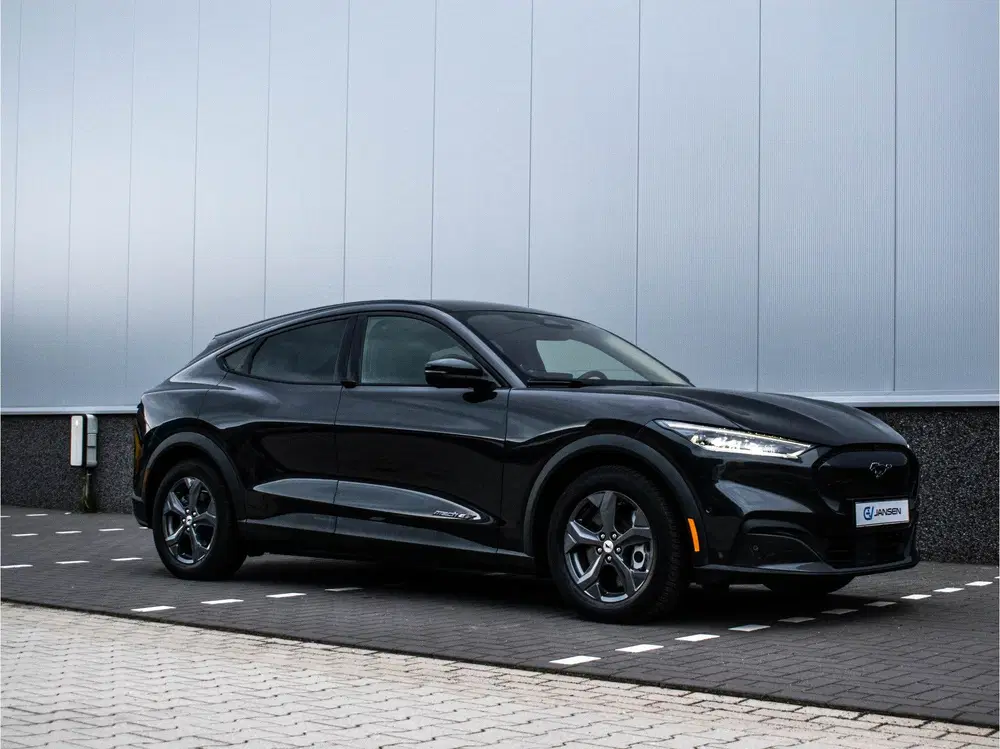 Ford Mustang Mach-E Extended RWD 98 kWh uit 2022, foto 10