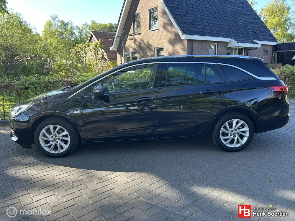 Opel Astra 1.2 Blitz Elegance uit 2021, foto 3
