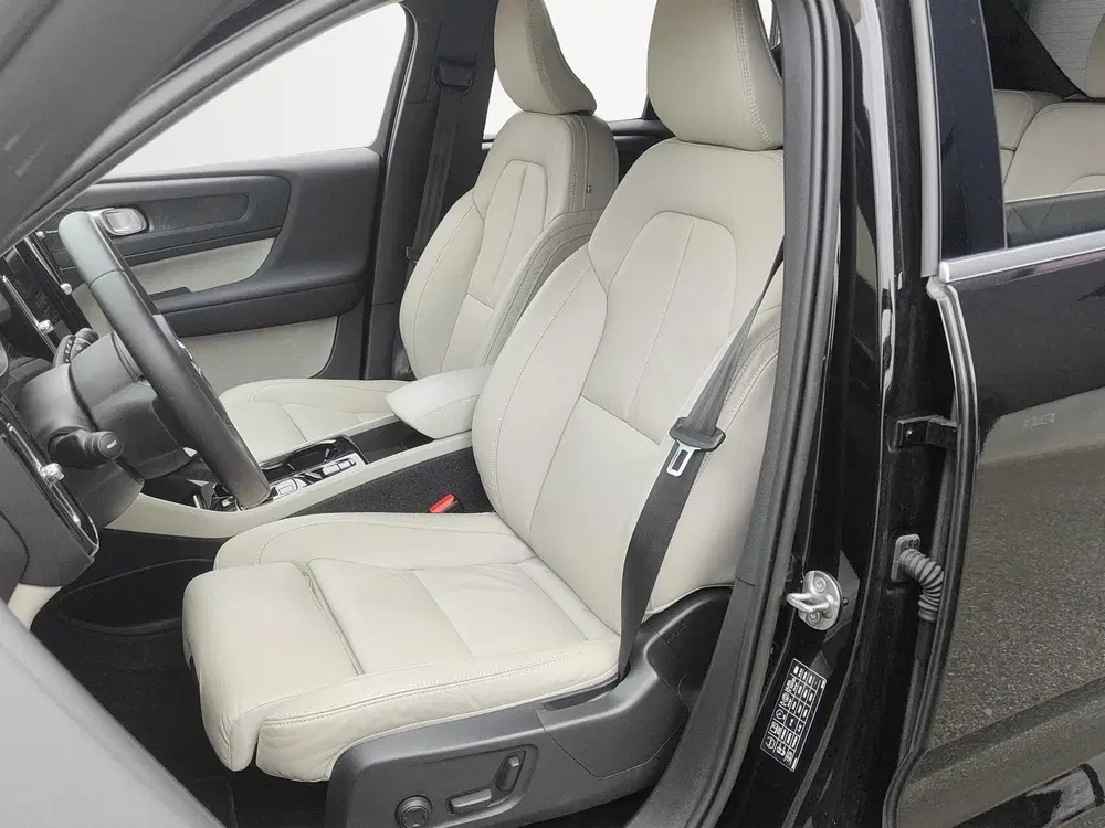 Volvo XC40 1.5 T5 Plus Bright Plug-in uit 2023, foto 11
