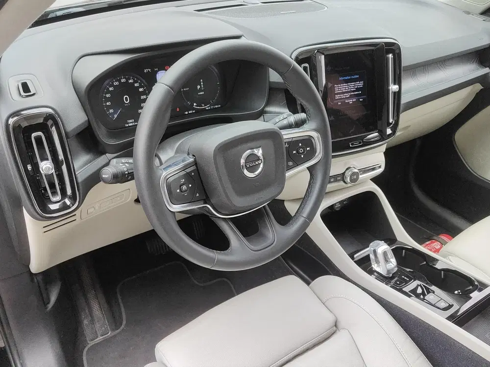 Volvo XC40 1.5 T5 Plus Bright Plug-in uit 2023, foto 12