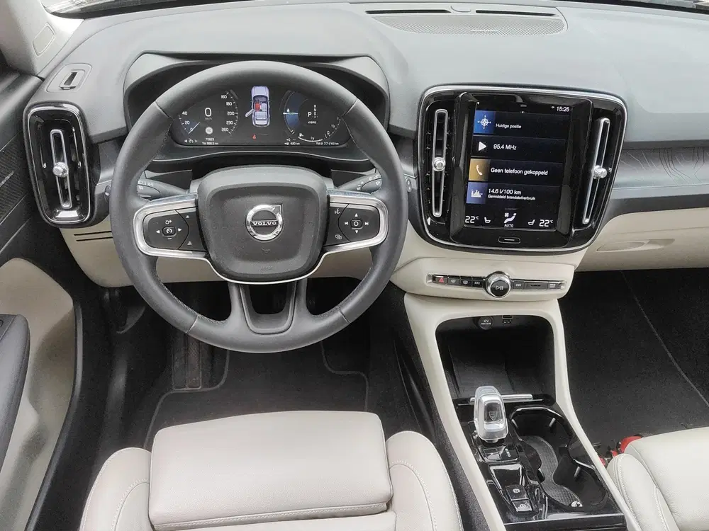 Volvo XC40 1.5 T5 Plus Bright Plug-in uit 2023, foto 15