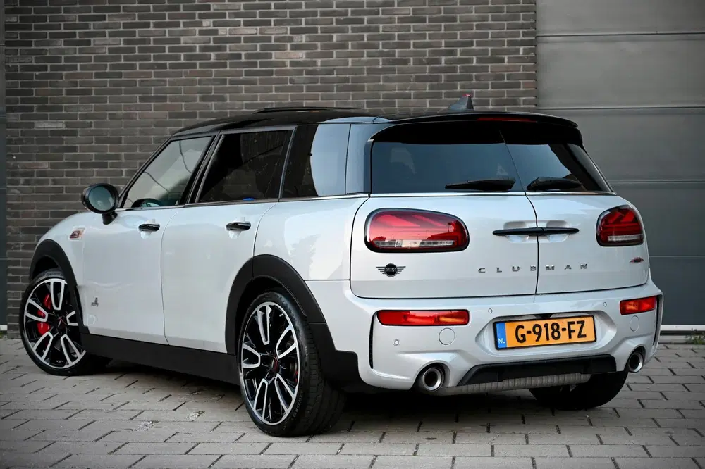 Mini Clubman JCW ALL4 2.0 Chili uit 2019, foto 2