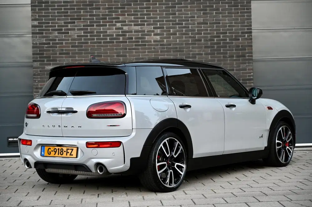 Mini Clubman JCW ALL4 2.0 Chili uit 2019, foto 4