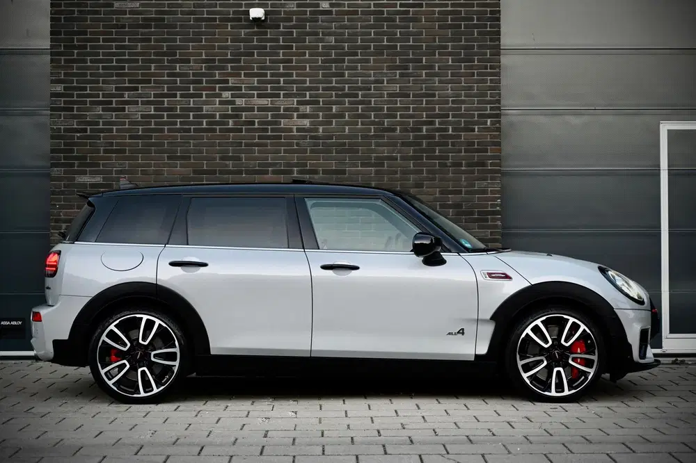 Mini Clubman JCW ALL4 2.0 Chili uit 2019, foto 5