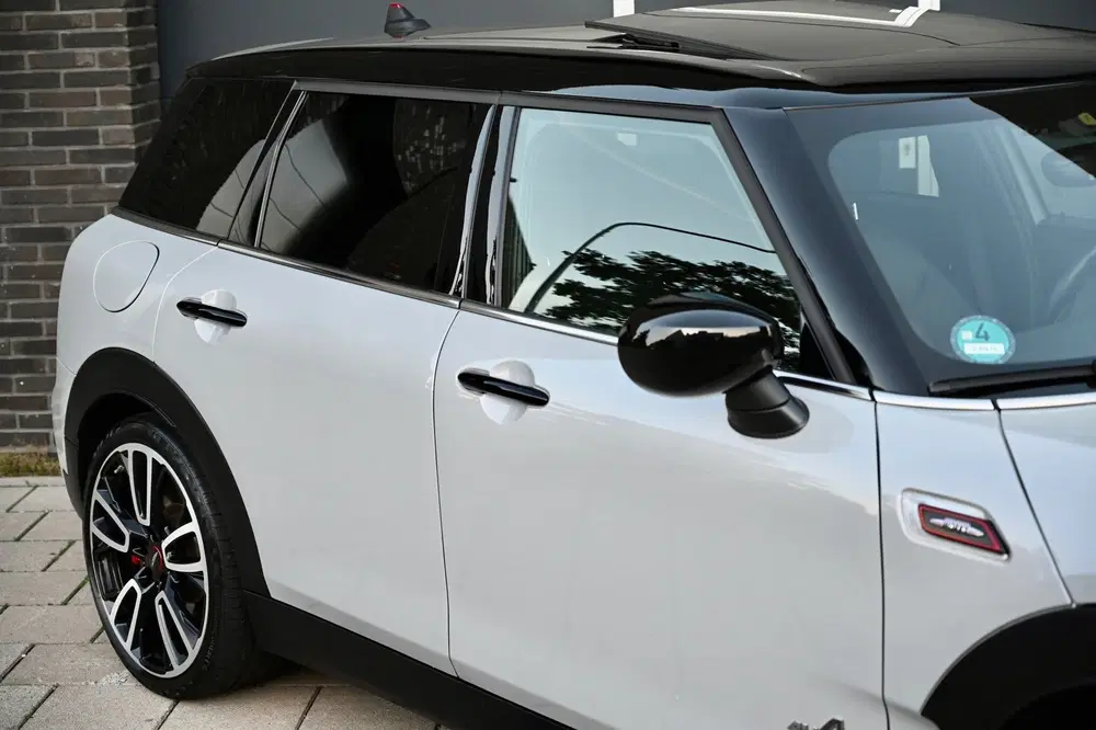 Mini Clubman JCW ALL4 2.0 Chili uit 2019, foto 9