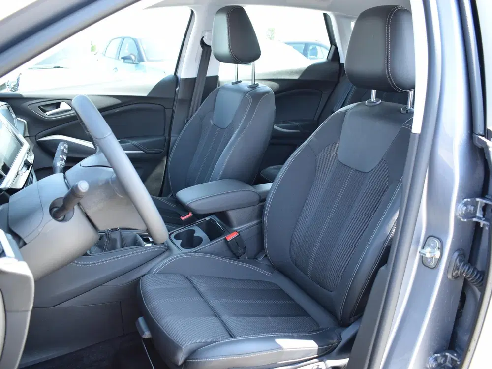 Opel Grandland 1.2 Turbo Level 2 Edition uit 2024, foto 10