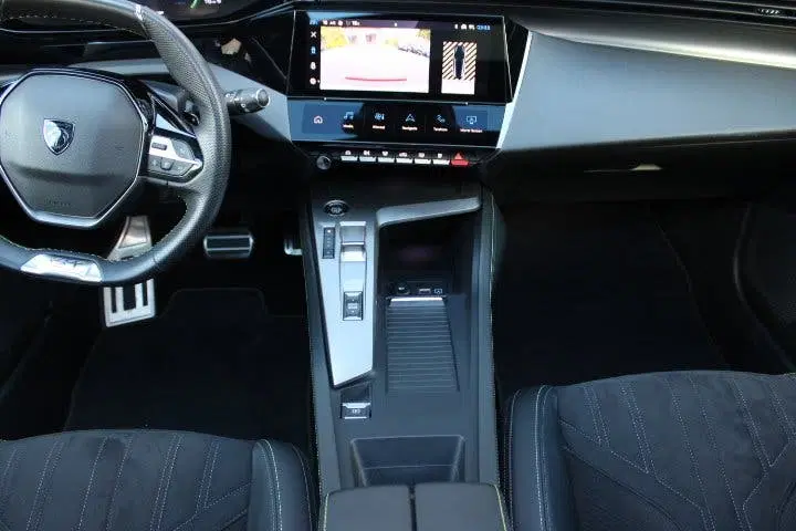 Peugeot 308 1.6 Plug-in Hybrid 225 GT uit 2023, foto 13