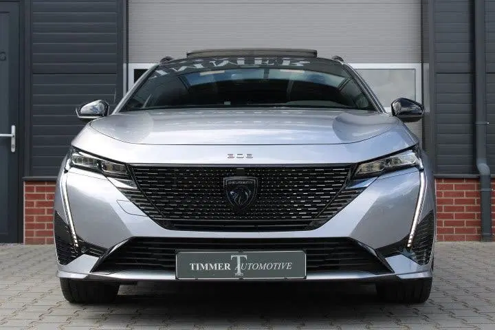 Peugeot 308 1.6 Plug-in Hybrid 225 GT uit 2023, foto 3