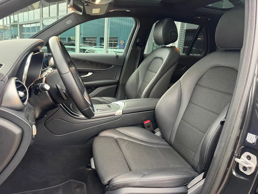 Mercedes-Benz GLC 300e 4MATIC Advantage Airco Navi Lm uit 2021, foto 3