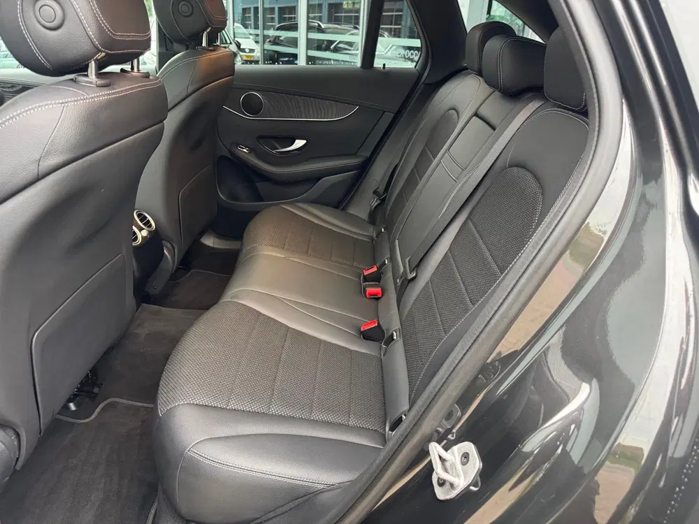 Mercedes-Benz GLC 300e 4MATIC Advantage Airco Navi Lm uit 2021, foto 6