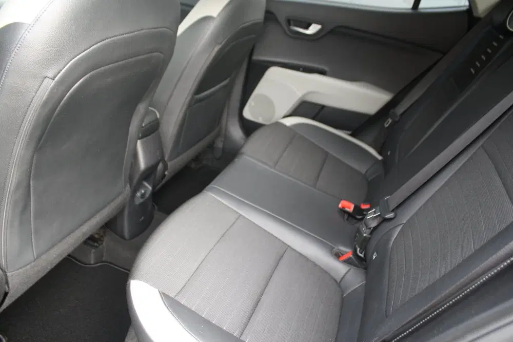 Kia Stonic 1.0 T-GDi Sports Edition uit 2020, foto 5