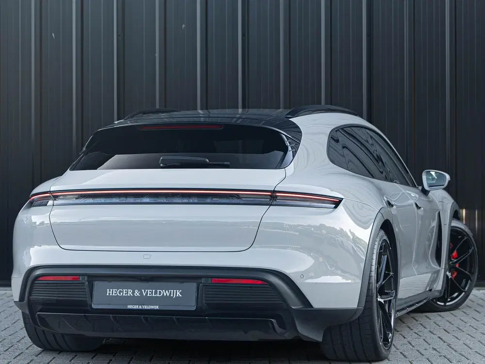 Porsche Taycan 4 93 kWh uit 2021, foto 4