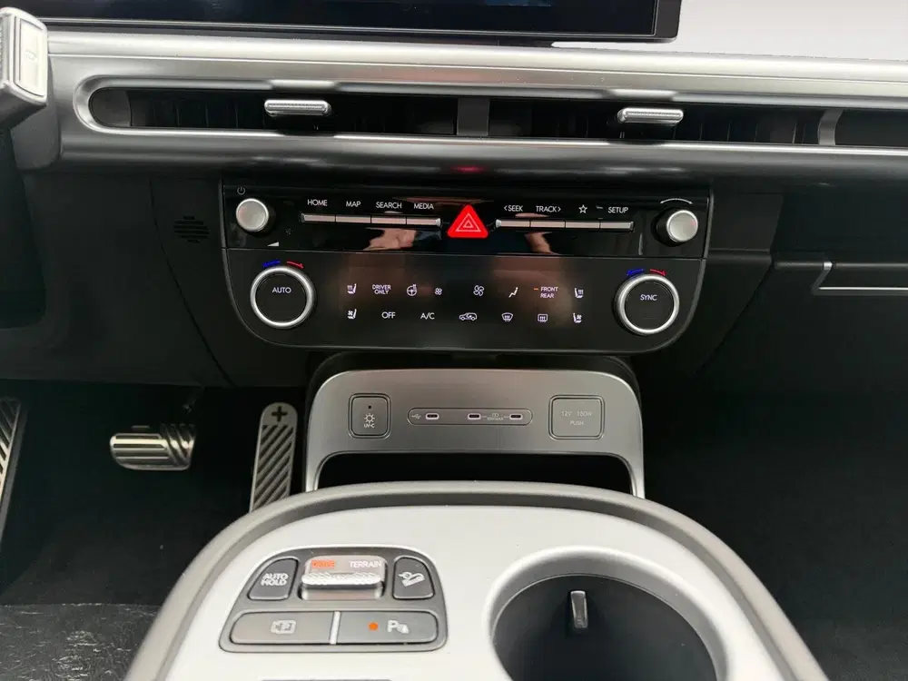 Hyundai IONIQ Lounge 110kWh AWD+ uit 2026, foto 9