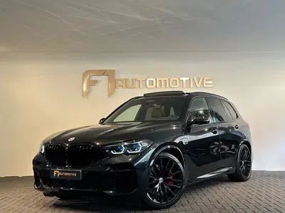 BMW X5 XDrive45e High Executive M Sport Pano uit 2022
