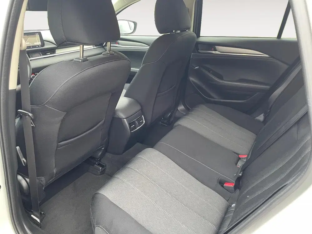 Mazda 6 2.0 SkyActiv-G 145 TS uit 2019, foto 14