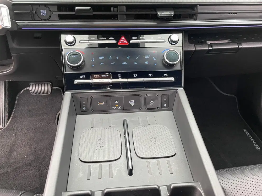 Hyundai SANTA FE 1.6 T-GDI PHEV Black Line 4WD 6p uit 2025, foto 12