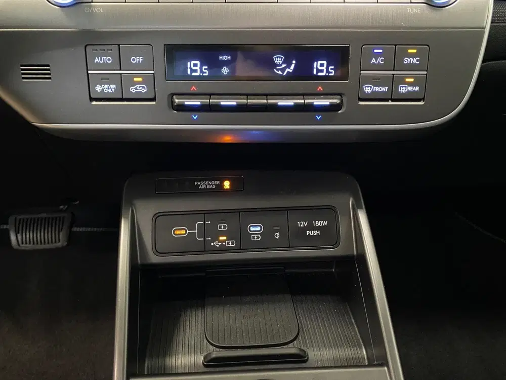 Hyundai KONA 1.6 HYBRID uit 2025, foto 14