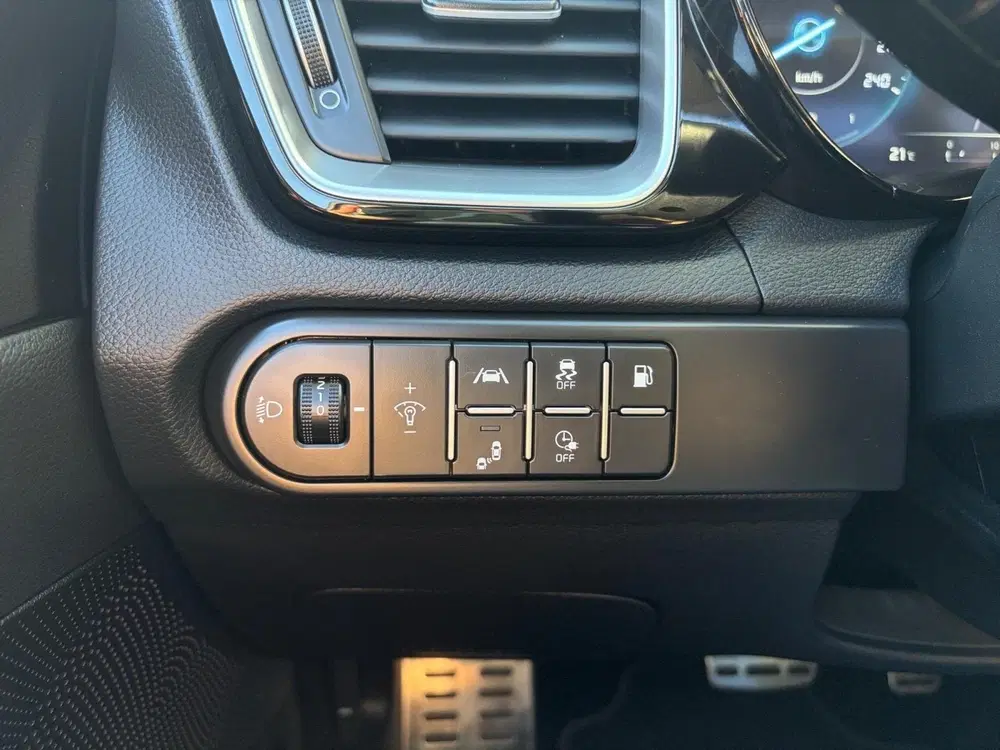 Kia XCeed 1.6 GDi PHEV Design Edition uit 2024, foto 13