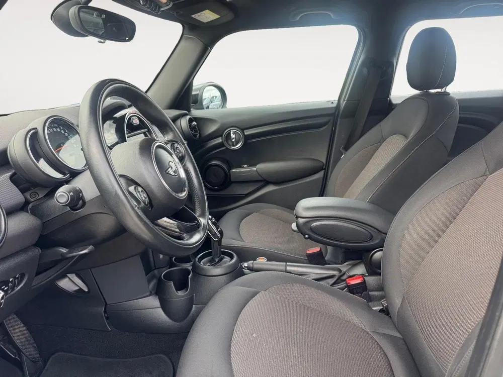 Mini Cooper 1.5 Cooper Business Edition Automaat uit 2019, foto 10