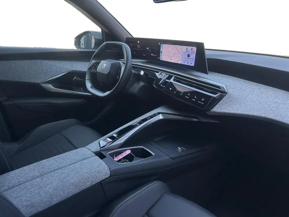 Peugeot 3008 1.2 Hybrid 136 Allure uit 2024, foto 11