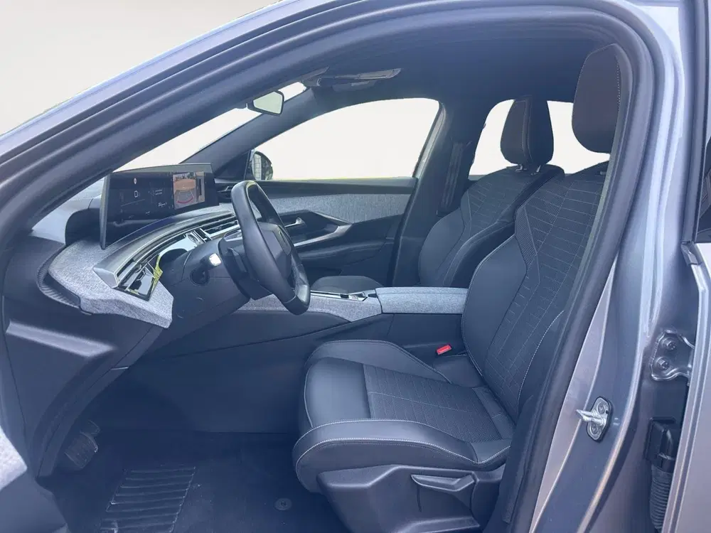 Peugeot 3008 1.2 Hybrid 136 Allure uit 2024, foto 12