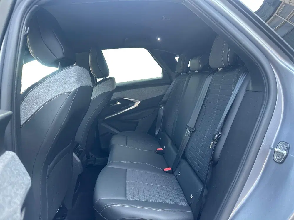 Peugeot 3008 1.2 Hybrid 136 Allure uit 2024, foto 13