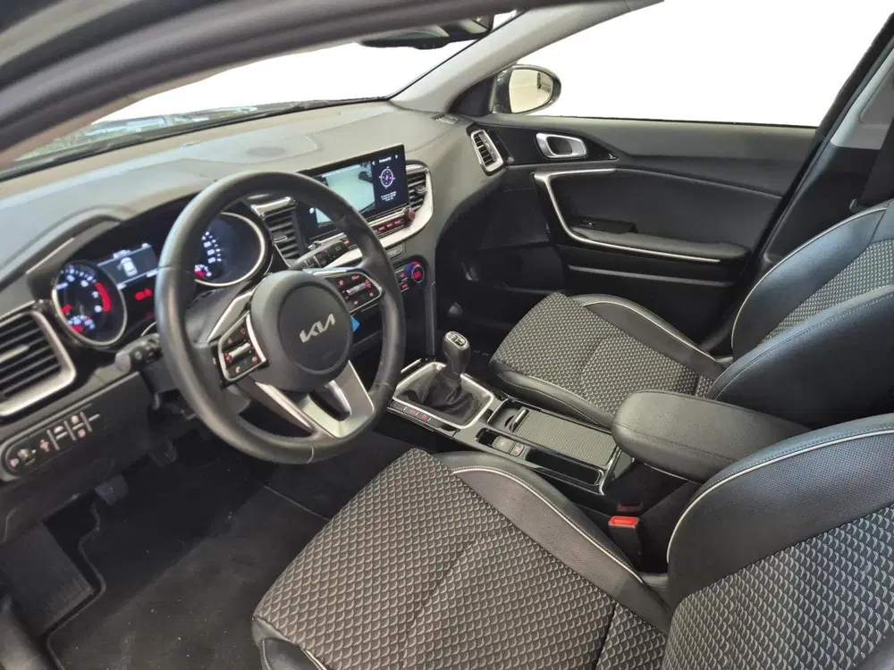 Kia XCeed 1.5 T-GDI MHEV DynamicLine uit 2022, foto 11