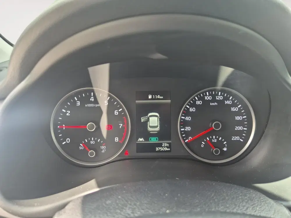 Kia Stonic 1.0 T-GDi MHEV DynamicPlusLine uit 2023, foto 15