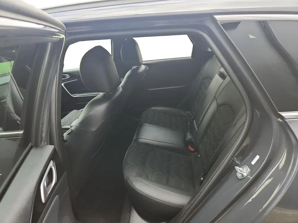 Kia Ceed 1.0 T-GDi MHEV Design Edition Stoel uit 2025, foto 14