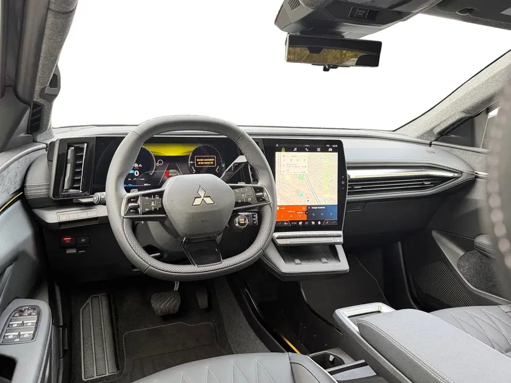 Mitsubishi Eclipse Cross Instyle 87 kWh uit 2025, foto 15