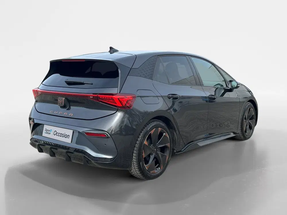 Cupra Born Impulse 62 kWh uit 2024, foto 2