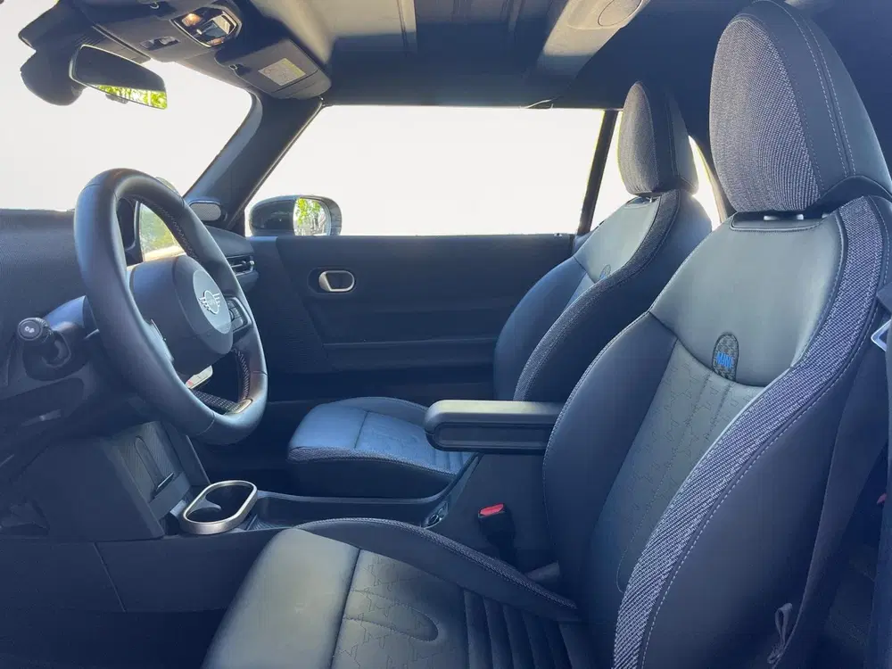 Mini Cabrio 2.0 Cooper C Classic uit 2025, foto 5