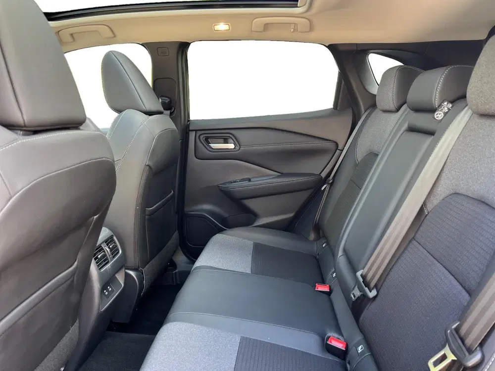 Nissan Qashqai 1.3 MHEV Xtronic N-Connecta NAVI uit 2025, foto 6