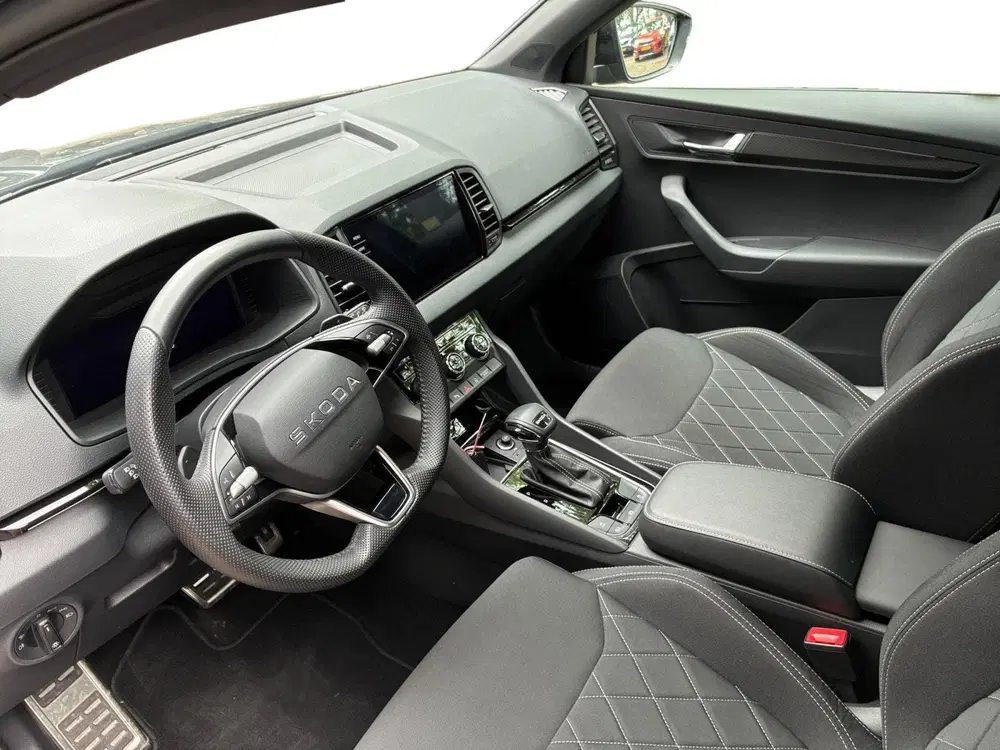 Skoda Karoq 1.5 TSI ACT Sportline Business 150PK DSG A uit 2025, foto 15