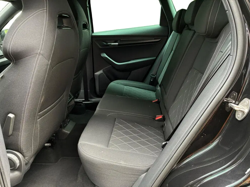 Skoda Karoq 1.5 TSI ACT Sportline Business 150PK DSG A uit 2025, foto 6