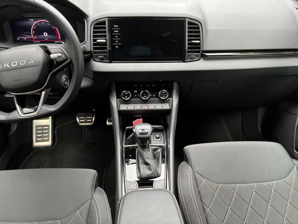 Skoda Karoq 1.5 TSI ACT Sportline Business 150PK DSG A uit 2025, foto 8