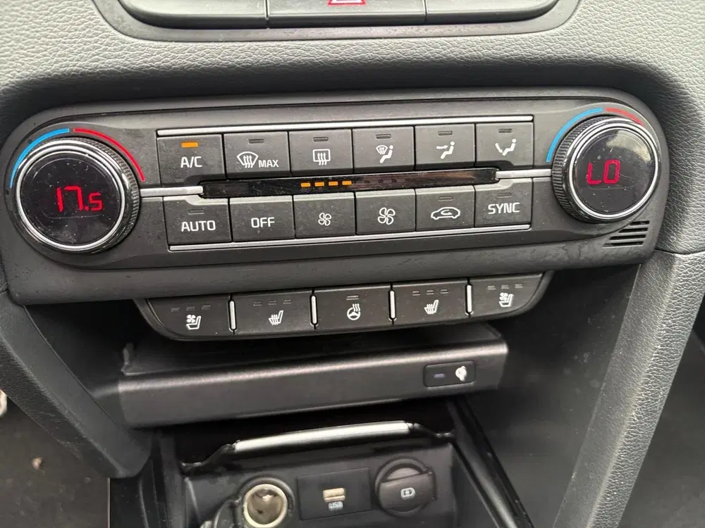 Kia XCeed 1.5 T-GDI MHEV ExecutiveLine uit 2022, foto 12