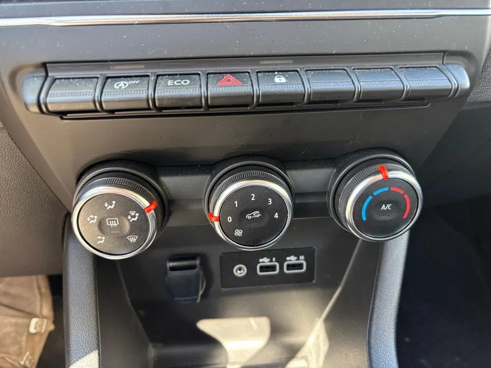 Renault Clio 1.0 TCe 90 GPF evolution AIRCO CRUISE CONT uit 2024, foto 14