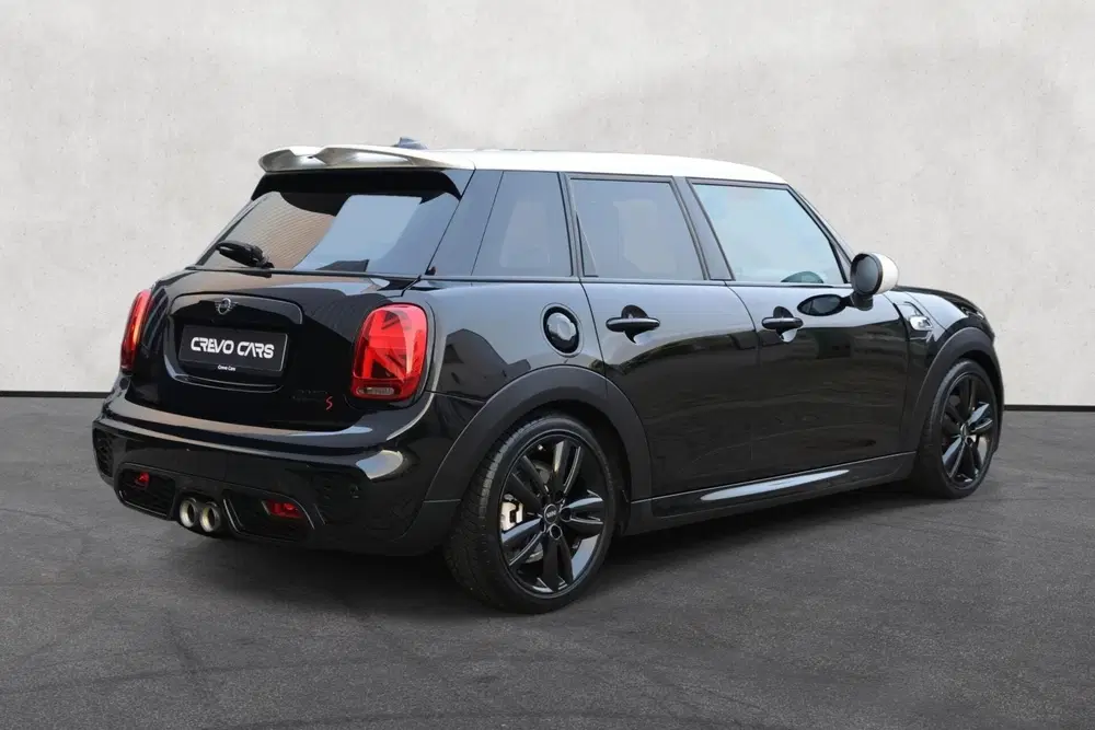 Mini Cooper S Cooper S 2.0 5-deurs uit 2019, foto 2