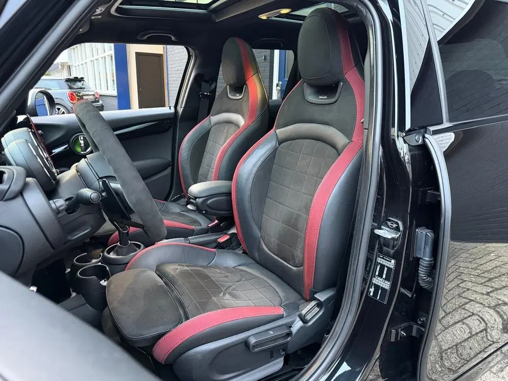 Mini Cooper S Cooper S 2.0 5-deurs uit 2019, foto 5