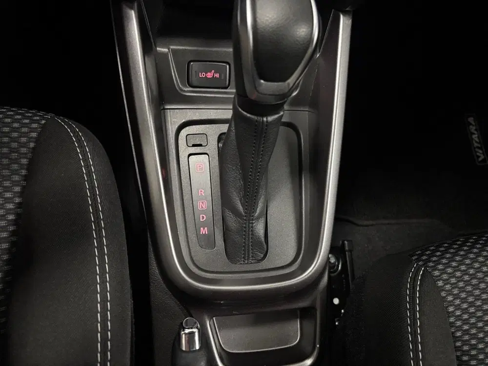 Suzuki Vitara 1.5 Hybrid Select AUTOMAAT NAVI AIRCO ADAP uit 2025, foto 9